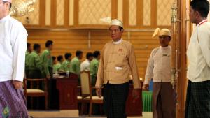 လႊတ္ေတာ္စည္းကမ္းႏွင့္ မညီ၍ ၾကံ႕ခိုင္ေရးပါတီမွ ျပည္သူ႔လႊတ္ေတာ္ကိုယ္စားလွယ္၏ ေမးခြန္း ေမးခြင့္မျပဳဟု ဆို