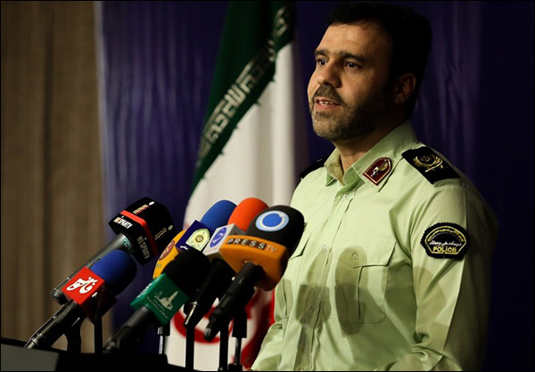 اعتقال 60 شخصا في احداث شارع باسداران في طهران
