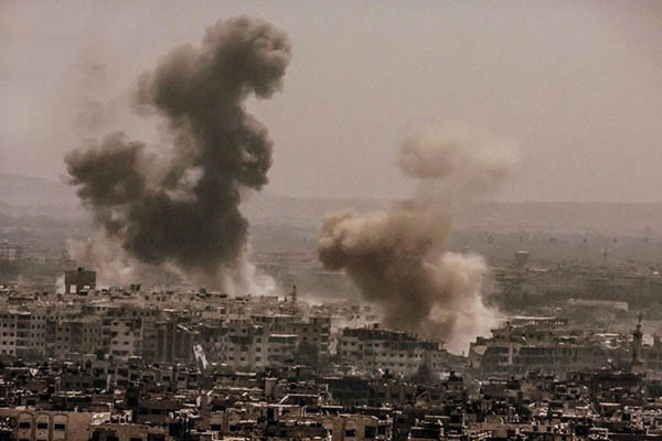 シリア首都でテロリストの迫撃砲により、数十名が死傷