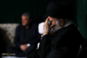 تصویری رپورٹ: رہبر معظم کی موجودگي میں حضرت زہرا (س) کی یاد میں جلس شام غریباں