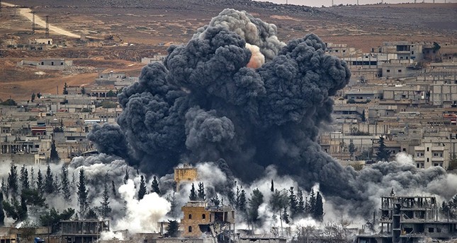 US-led airstrikes kill at least 12 civilians in Syria's Deir Ezzor 