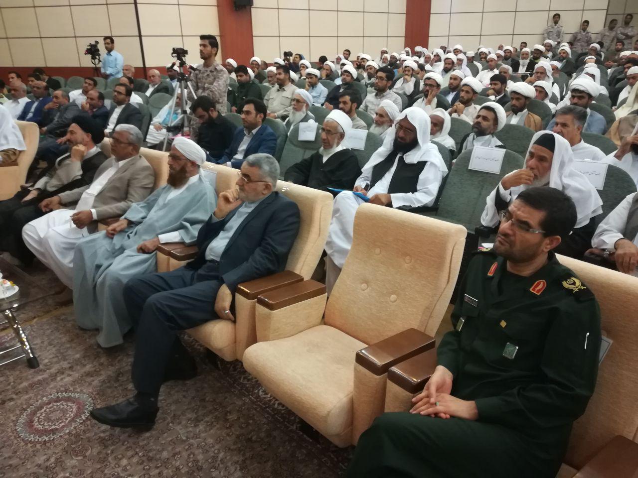 Iranian Shias, Sunnis safeguarding nat'l security, borders: Senior MP