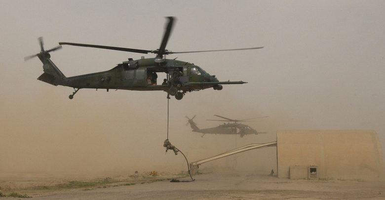 US helicopters transport ISIS terrorists including four senior Daesh commander to Syrian training camp