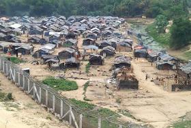 Zero Line တြင္ေနထုိင္သည့္ ဘဂၤါလီလူမ်ိဳးေထာင္ခ်ီ ဘဂၤလားေဒ့ရွ္သုိ႔ ေျပာင္းေရႊ႕ဟုဆုိ