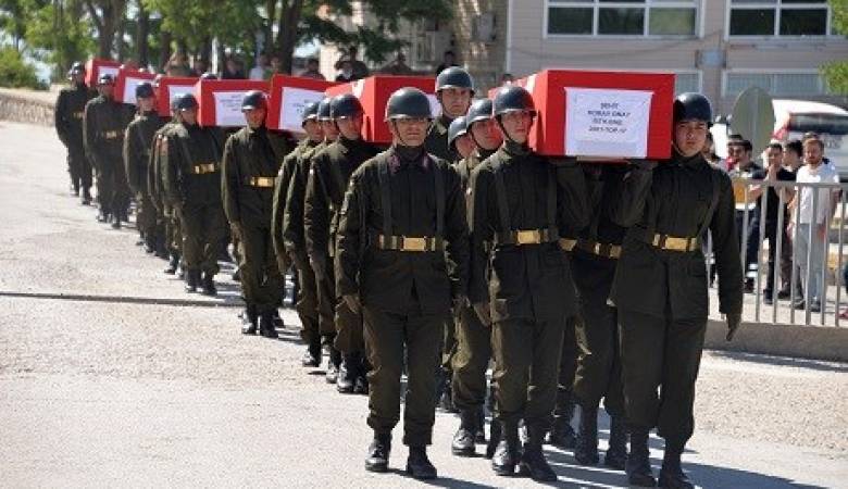 تركيا تعلن مقتل 67 من جنودها بعملية "درع الفرات"