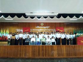 လက္ရွိေက်ာင္းသားမ်ားပါ၀င္သည့္ ေရြးေကာက္ခံေက်ာင္းသားသမဂၢမ်ားဖဲြ႕စည္းေရး ကူညီပ့ံပုိးေပးမႈသည္ ပညာေရး၀န္ႀကီးဌာန၏ မူ၀ါဒျဖစ္ဟုဆုိ