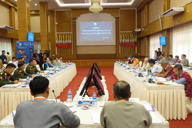 တပ္မေတာ္ႏွင့္ တိုင္းရင္းသားလက္နက္ကိုင္မ်ားအၾကား အစိုးရကညိႇႏိႈင္းေပးခ်င္