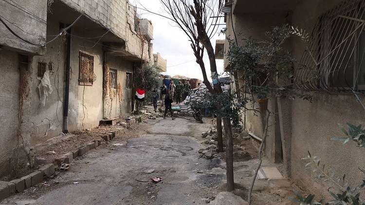 المسلحون يقصفون الممر الأنساني لليوم الثاني في الغوطة الشرقية