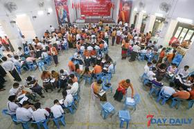 ဒီခ်ဳပ္ပါတီ ပ်က္စီးရာပ်က္စီးေၾကာင္း ျပဳလုပ္ရန္ ပါတီဝင္ထားသူမ်ားရွိဟုဆို
