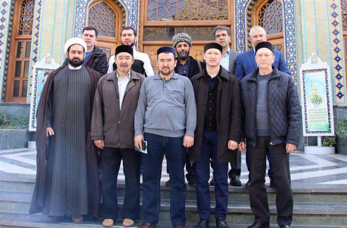 Russia Muftis visit Imam Reza holy shrine in Mashhad