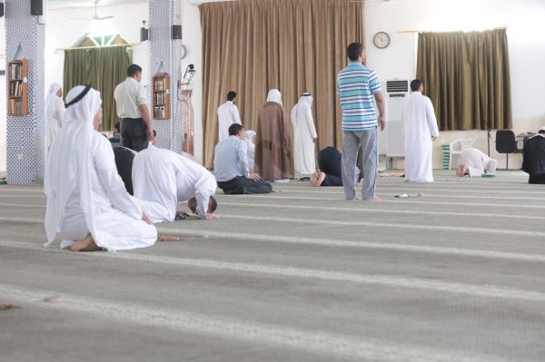 Al Khalifa forces continue to prevent Shiites from performing Friday prayers