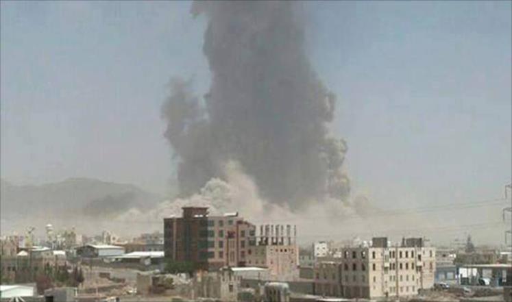 طيران العدوان السعودي يقصف أبراج الإذاعة والاتصالات غربي صنعاء