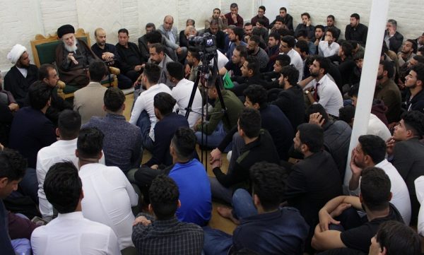 Senior Shia cleric advices students to preserve Islamic values