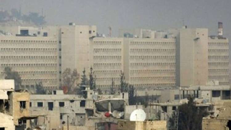 إصابة 7 مدنيين بقصف بالقذائف نفذته جماعات مسلحة على مشفى في دمشق