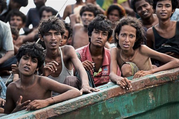 Myanmar: Rohingya Muslims demand help as Rakhine atrocities continue, Over 100 women gang-raped, killed