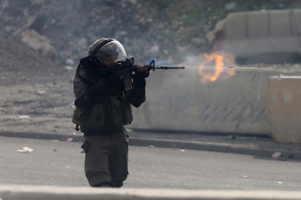 Israeli occupation army injures many Palestinians in Al-Khalil Hebron