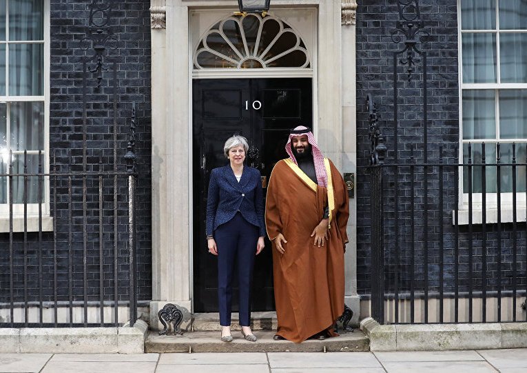 محمد بن سلمان يتهرب من سؤال مراسل حول "قتل الأبرياء" في اليمن