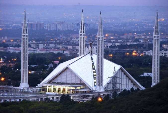 فیصل مسجد کے امام کو سیاسی معاملات پر بات کرنے سے روک دیا گیا