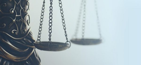 Kabinett billigt Kopftuchverbot im Gericht