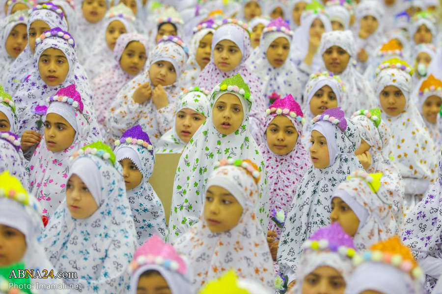 تقرير مصور/ العتبة العلوية المقدسة تتوج ١٠٠٠ مكلفة في رحاب مرقد أمير المؤمنين(ع)