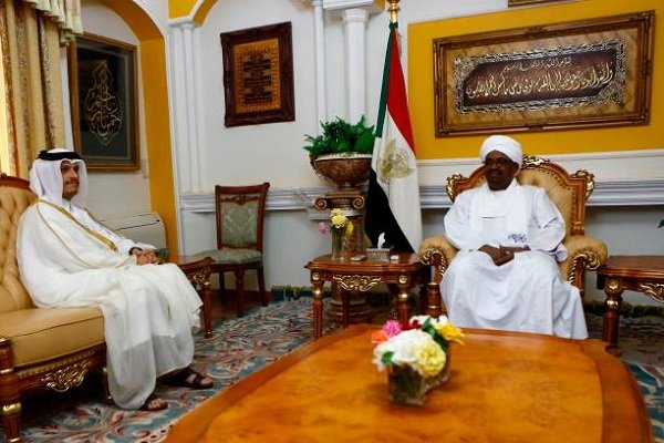 سوڈان کے صدر سے قطر کے وزیر خارجہ کی ملاقات