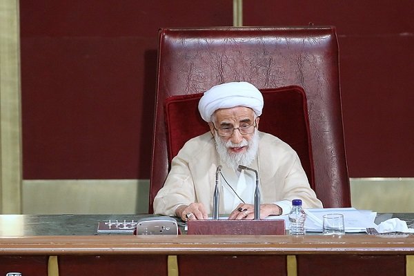 آیت اللہ جنتی: انقلاب اسلامی کی حفاظت ایرانی حکام کی اہم ذمہ داری ہے