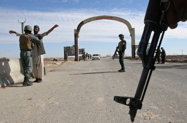 Attack on Afghan checkpoint kills 10 security forces