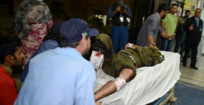 Suicide bombing kills 9 in Pakistan's Lahore