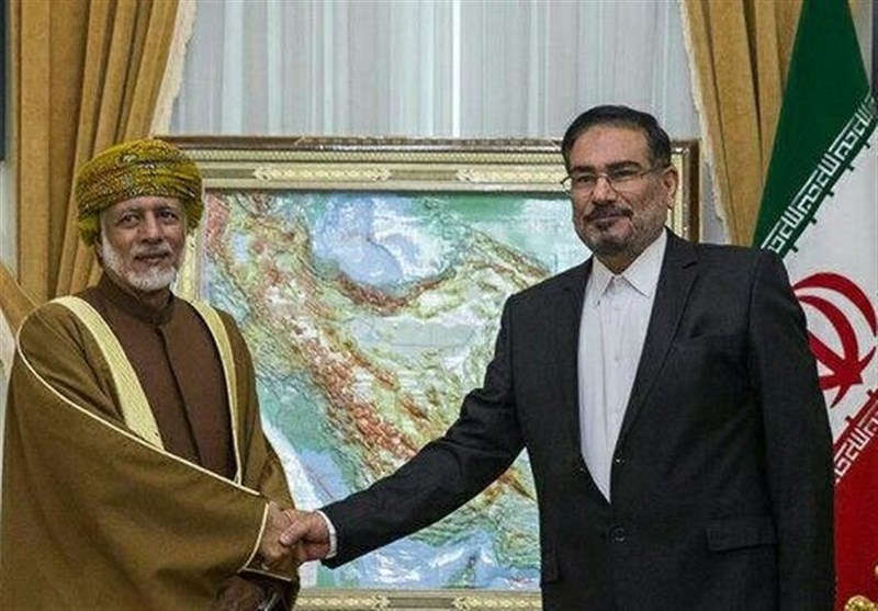 شمخاني يؤكد ان موقف ايران وعمان حيال أزمة اليمن واحد