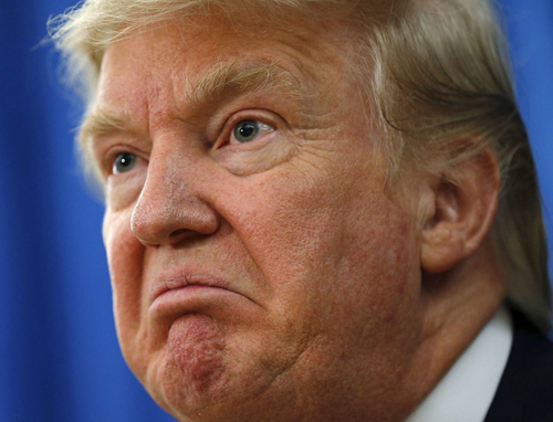 Trump ameaça impor tarifas à importação de petróleo para 'proteger' empresas dos EUA