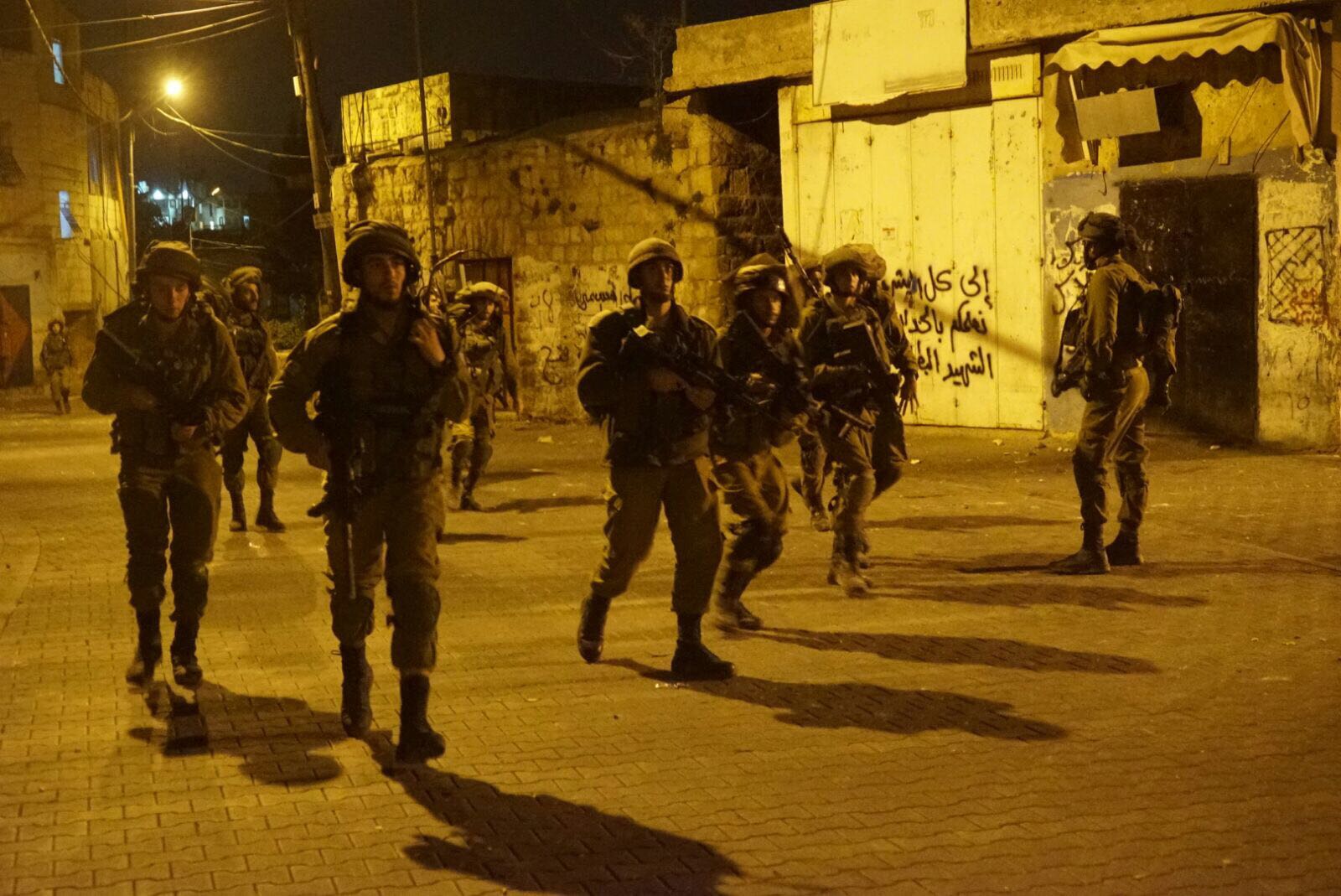 Israeli forces detain 19 Palestinians in overnight raids
