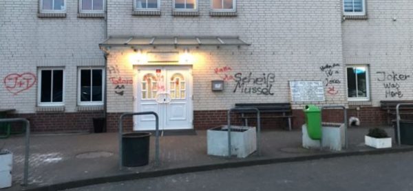 Bremer Moschee erneut mit Parolen beschmiert