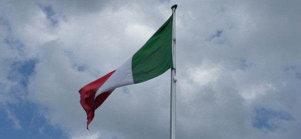 Italiener zündet mit Wahlschein Moschee an