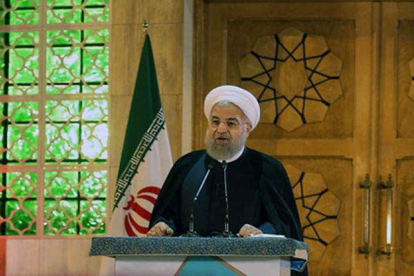 イラン大統領、「国民の団結はすべての敵を驚かせた」