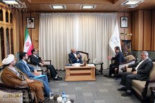 Fotos: Irans Kulturberater im Libanon traf sich mit Qoms Beamten