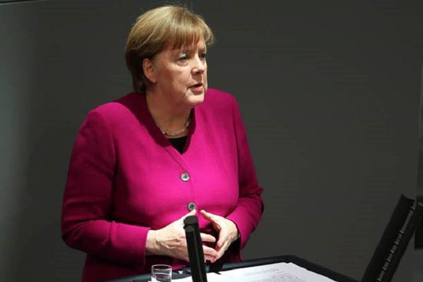 ドイツ首相、「イスラムはドイツの一部だ」