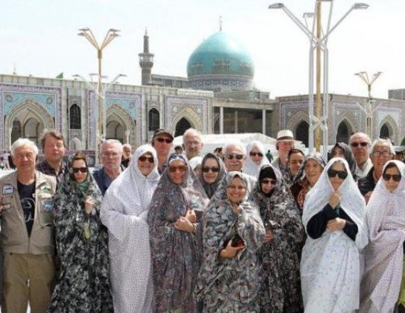 زيارة نحو مليوني سائح أجنبي للعتبة "الرضویة المقدسة"