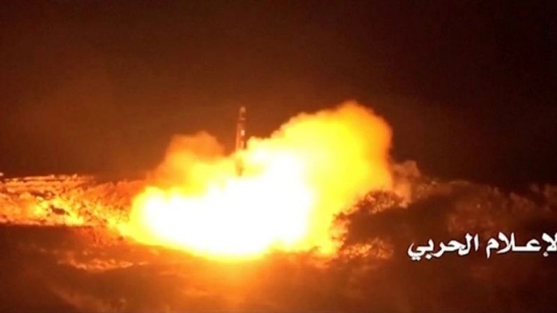 Yemen army targets King Khalid International Airport in Riyadh with ballistic missiles / Video