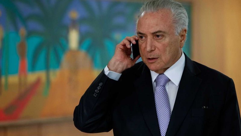 Após prisões, Temer cancela feriado em SP e convoca advogado