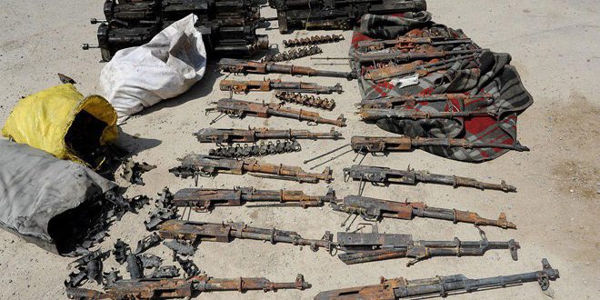 L’armée découvre un dépôt d’armes appartenant aux terroristes de « Faylaq Rahmane » à Ain Tarma