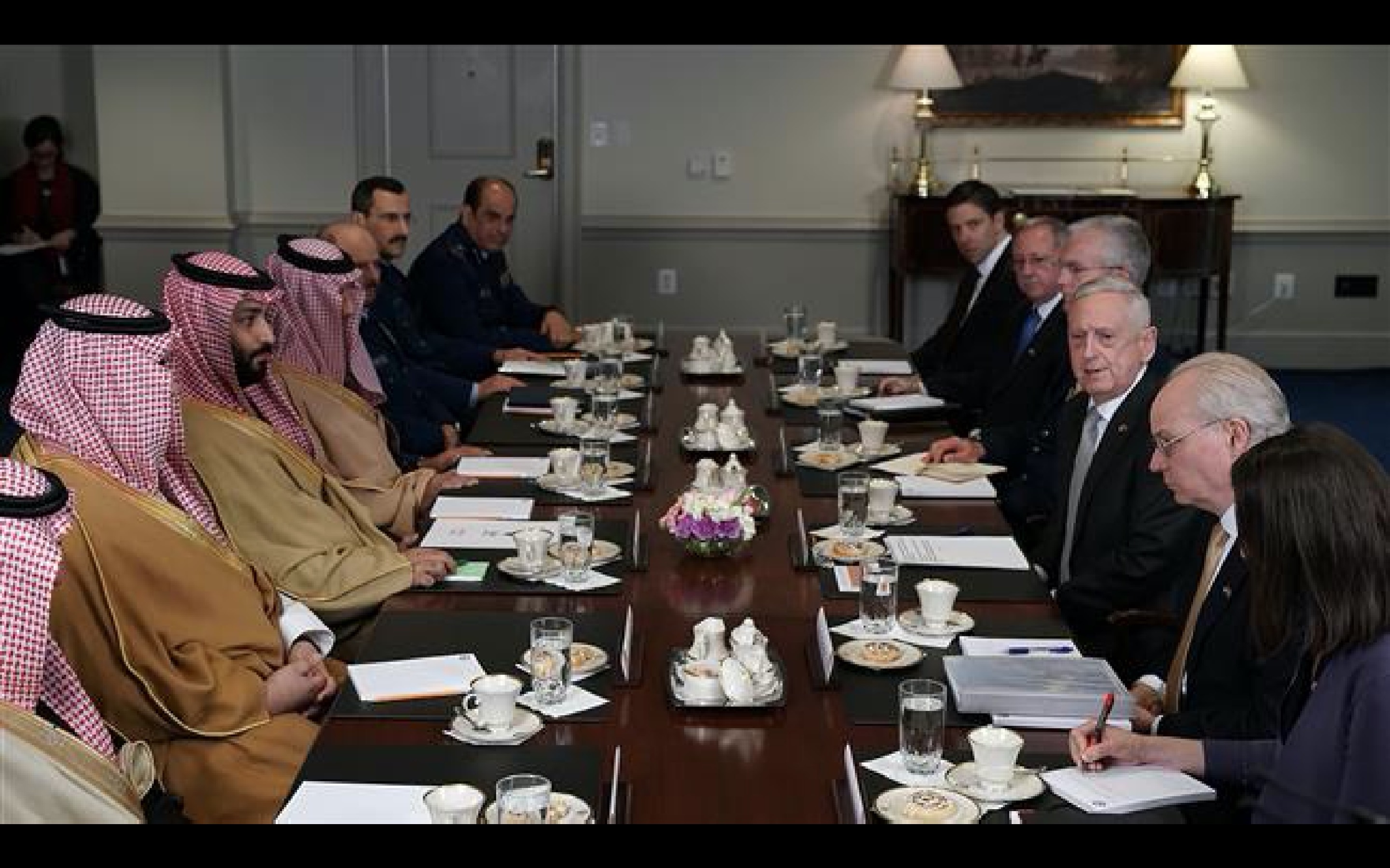 “El Príncipe Heredero Saudí se ha Reunido con Varios Miembros de Grupos del Lobby pro-Israelí en EE.UU.” 