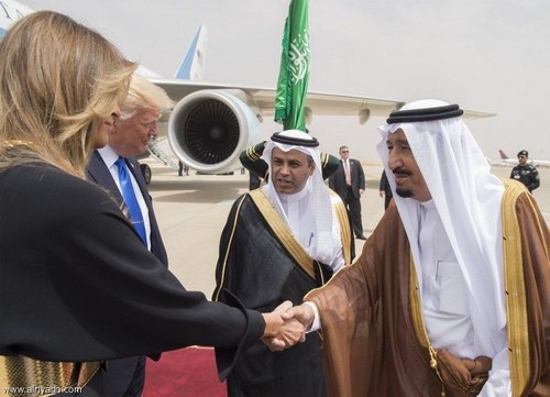 مؤسسة دولية: أدلة دامغة تثبت تسليح "السعودية وأميركا" لتنظيم داعش في سوريا