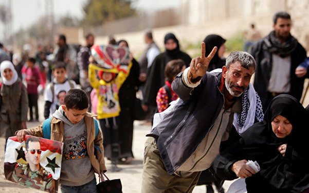 عشرات الآلاف يعودون إلى منازلهم في "الغوطة الشرقية"