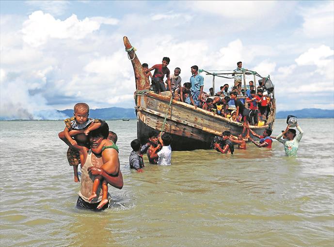  “La ONU ha Declarado su Preocupación por la Embarcación Rohinya que Viajaban a Malasia en medio de un Temporal”