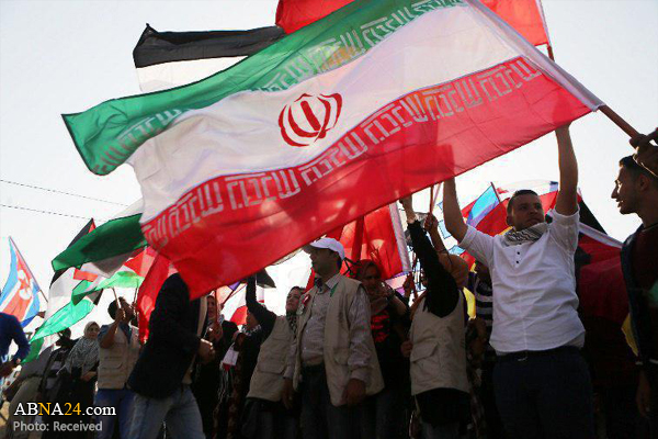 ガザ地区でイランなどパレスチナを支持する国々の国旗がはためく