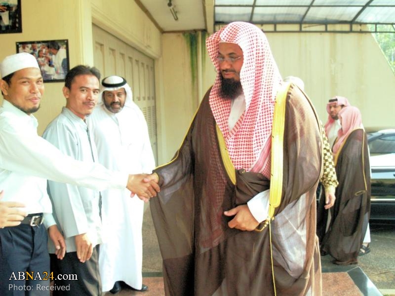 Twitter account of Makkah Imam closed by Saudi authorities