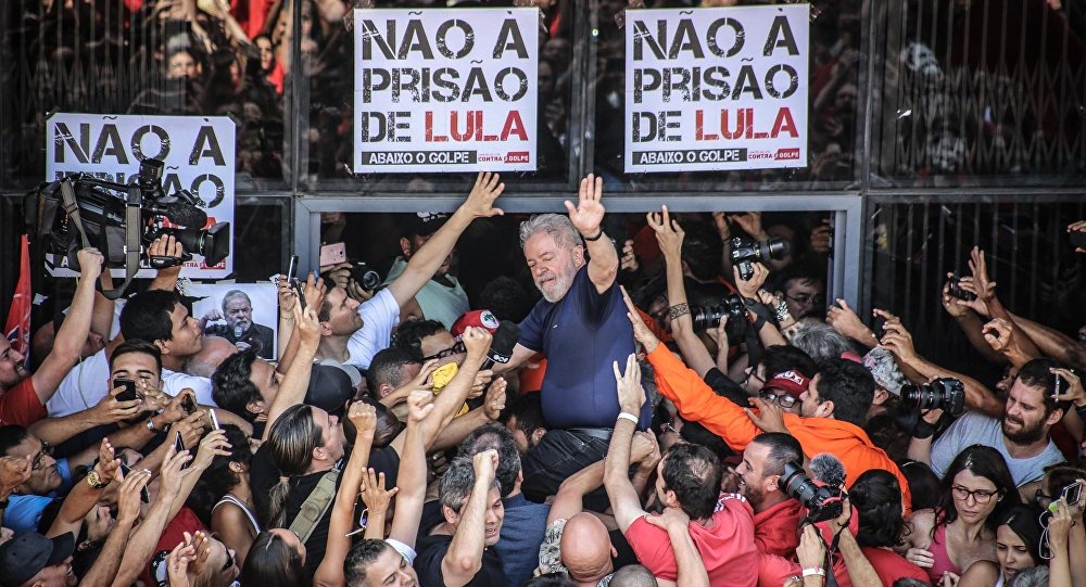 Moro decide que Lula não terá privilégios em visitas