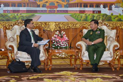 ဘဂၤါလီအေရး အိႏၵိယကူညီေပးေနမႈ  ဗိုလ္ခ်ဳပ္မႉးႀကီးႏွင့္ အိႏၵိယသံ ေဆြးေႏြး