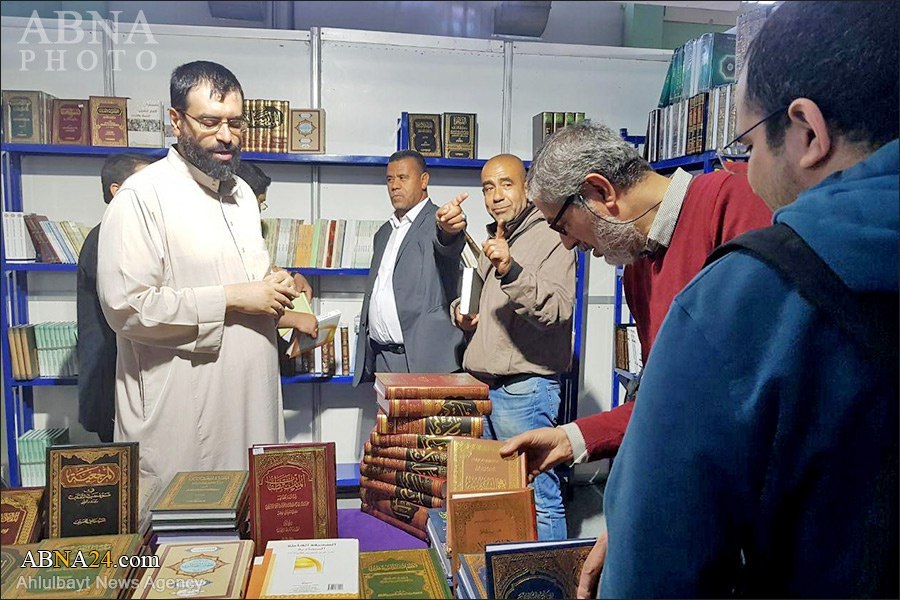 تقرير مصور/ جناح المجمع العالمي لأهل البيت (ع) الخاص في المعرض الثالث والأربعين للكتاب بتونس-1