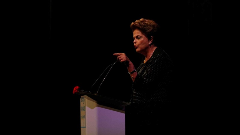 Dilma: Lula estará nas eleições preso ou solto